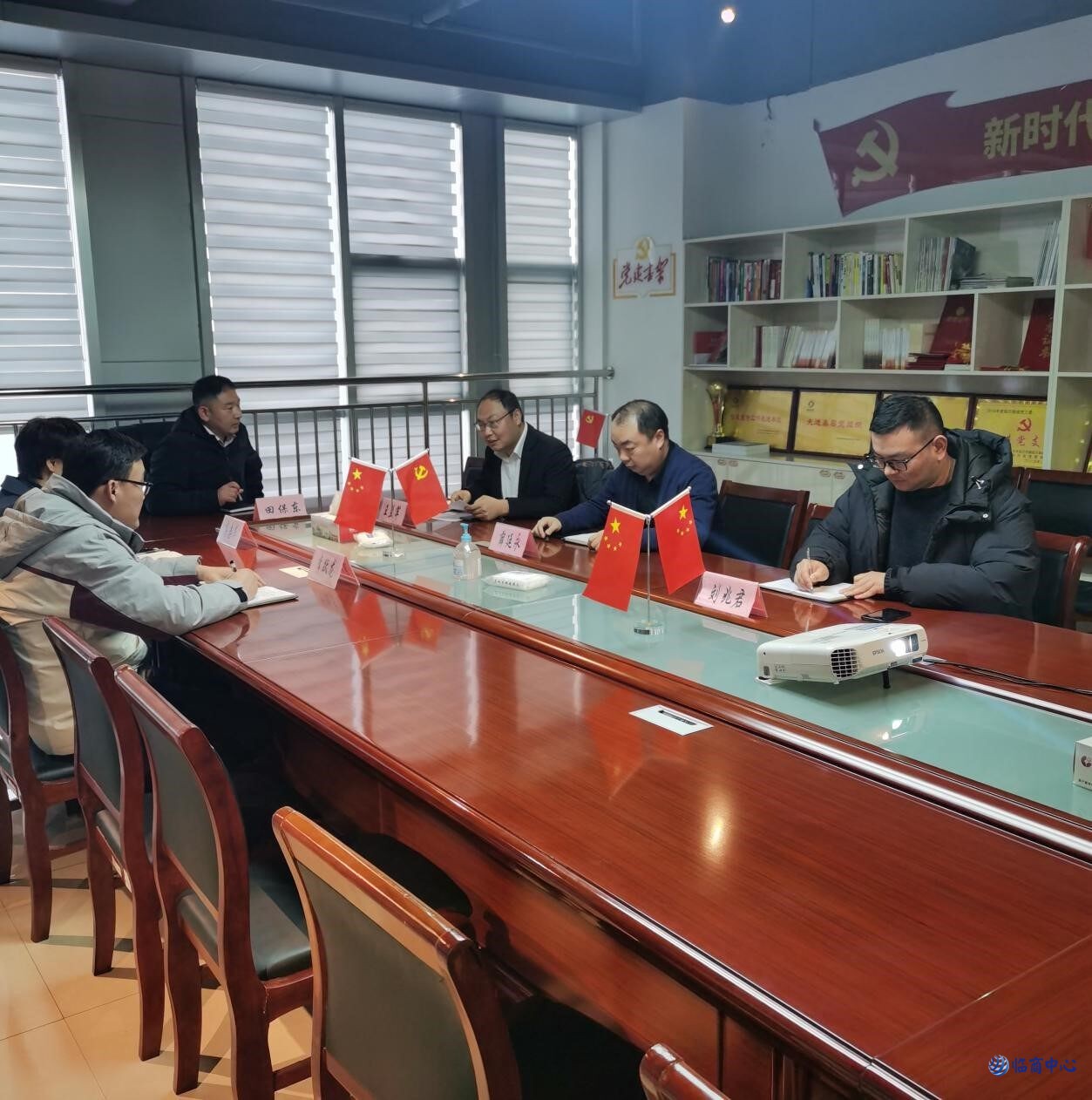 1643417583288074448.jpg 2.jpg